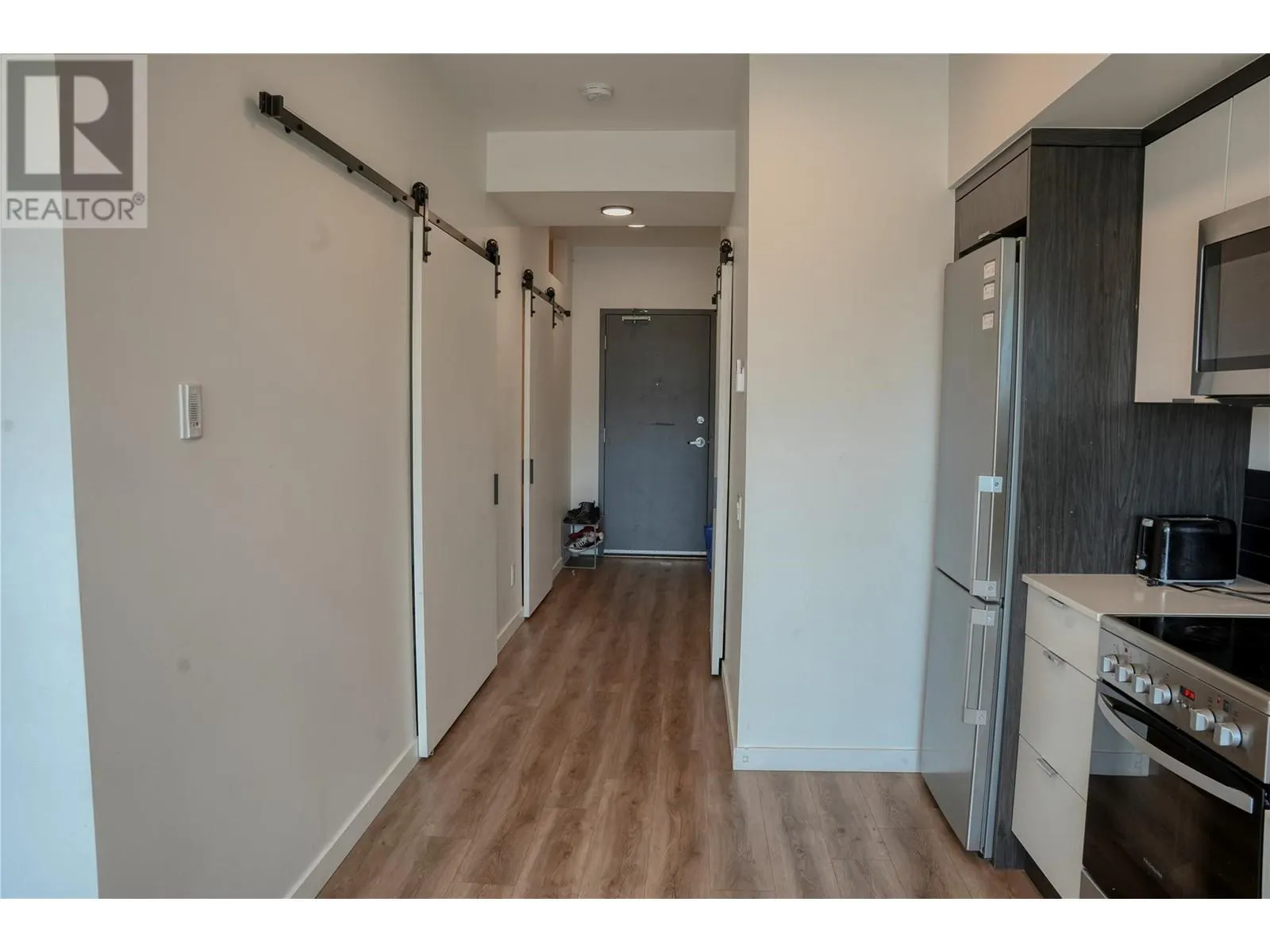 615 Rutland Road N Unit# 517