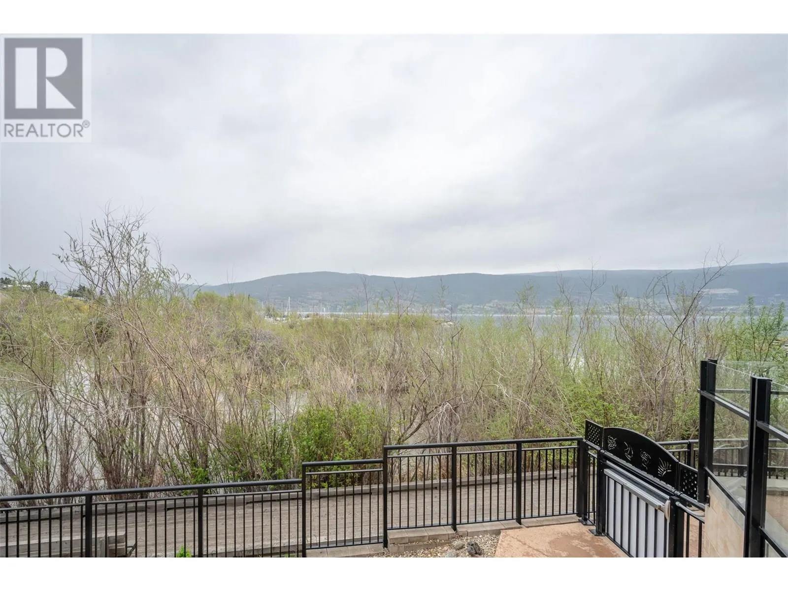 13011 Lakeshore Drive Unit# 105