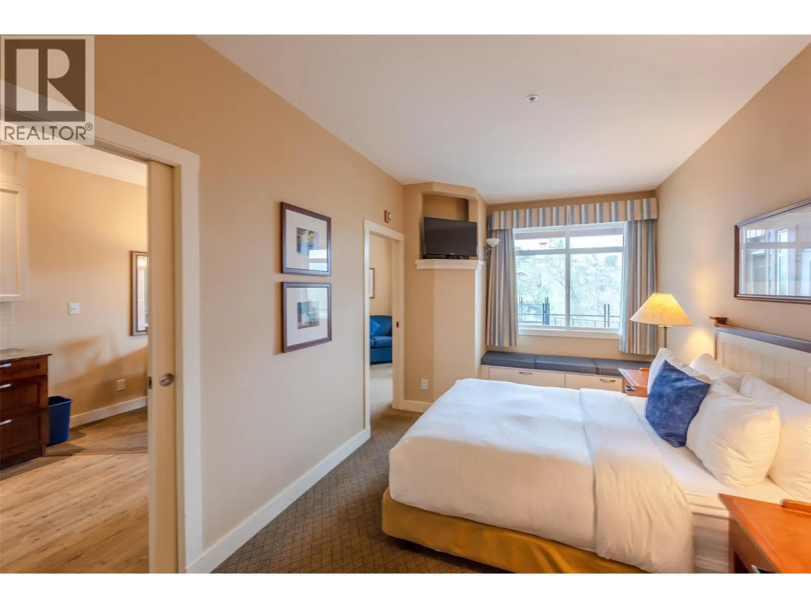 13011 Lakeshore Drive Unit# 105