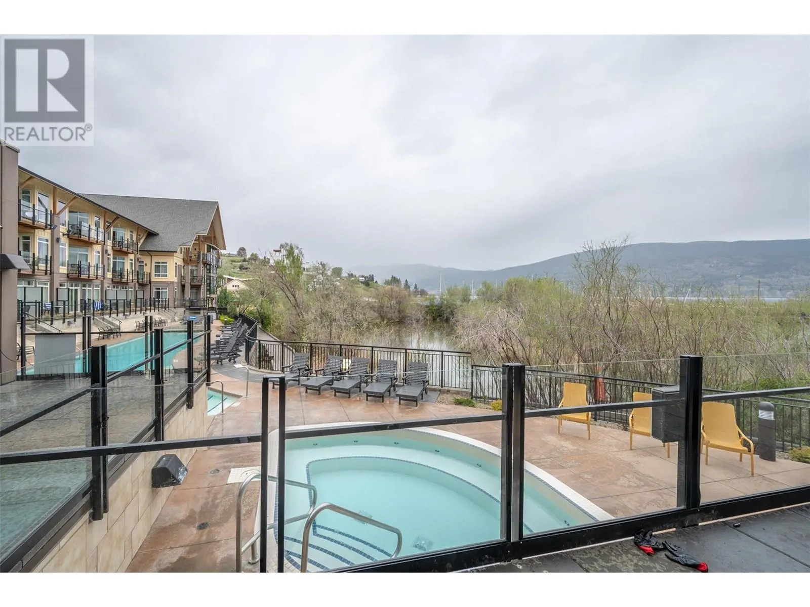 13011 Lakeshore Drive Unit# 105