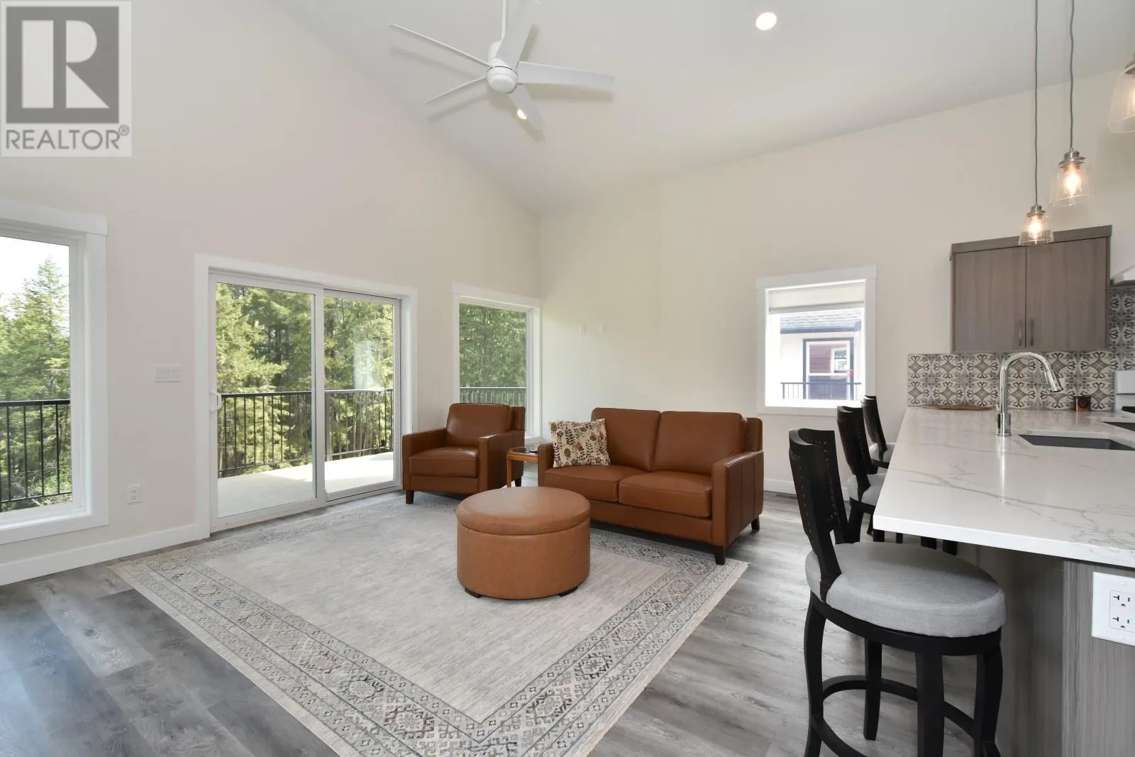 3044 Cedar Drive