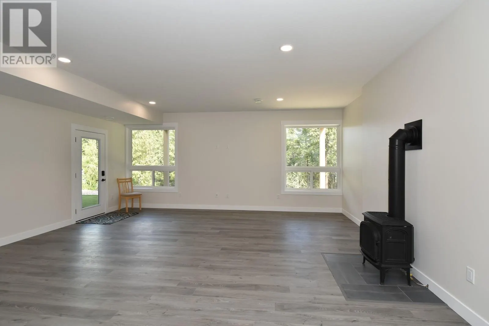 3044 Cedar Drive
