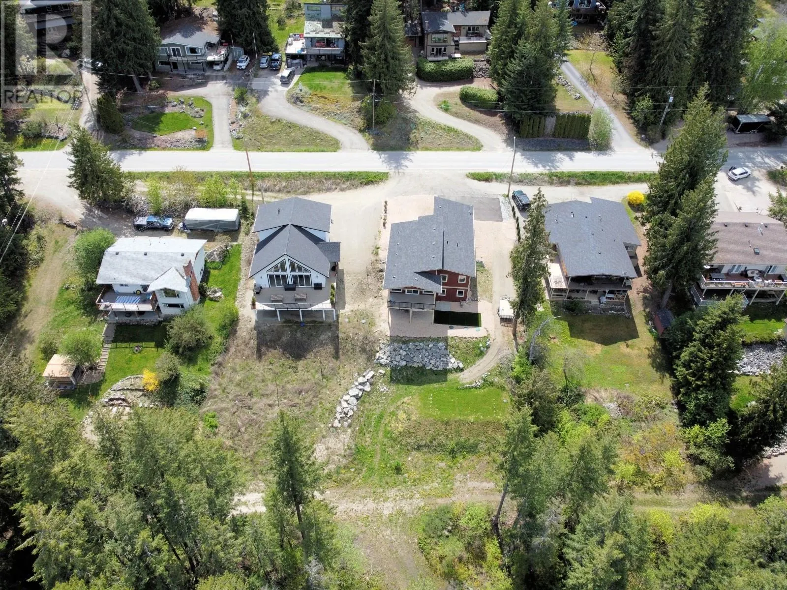3044 Cedar Drive