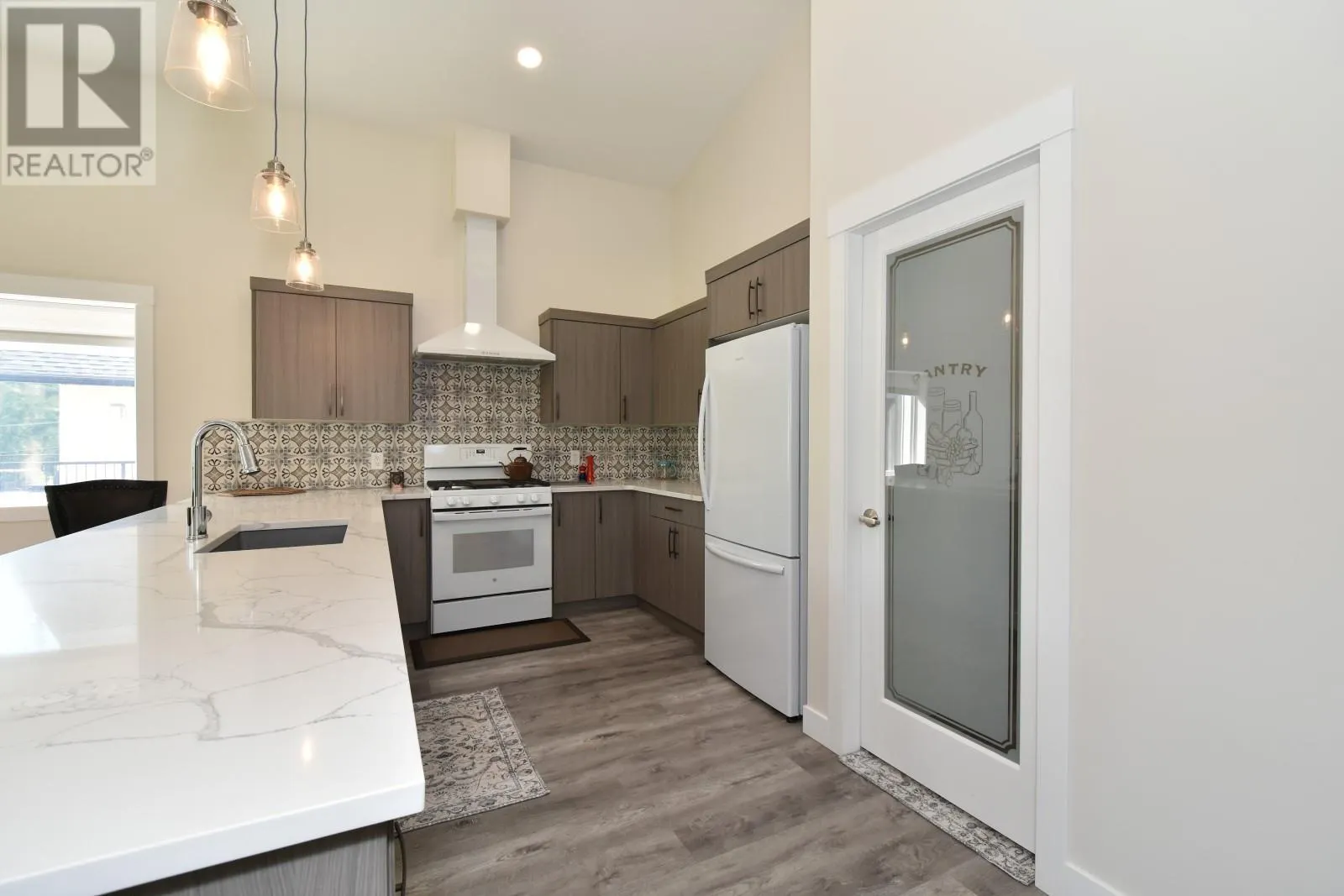 3044 Cedar Drive
