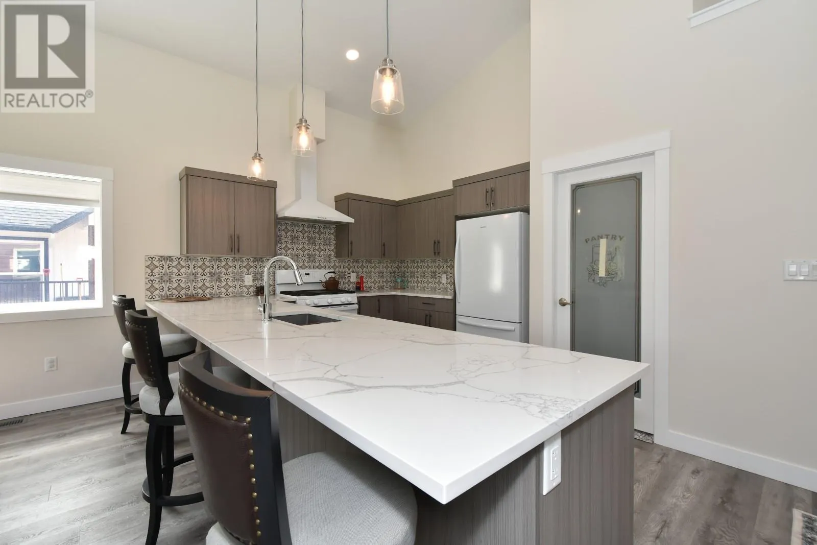 3044 Cedar Drive