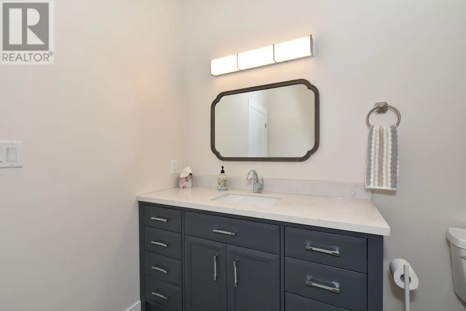3044 Cedar Drive