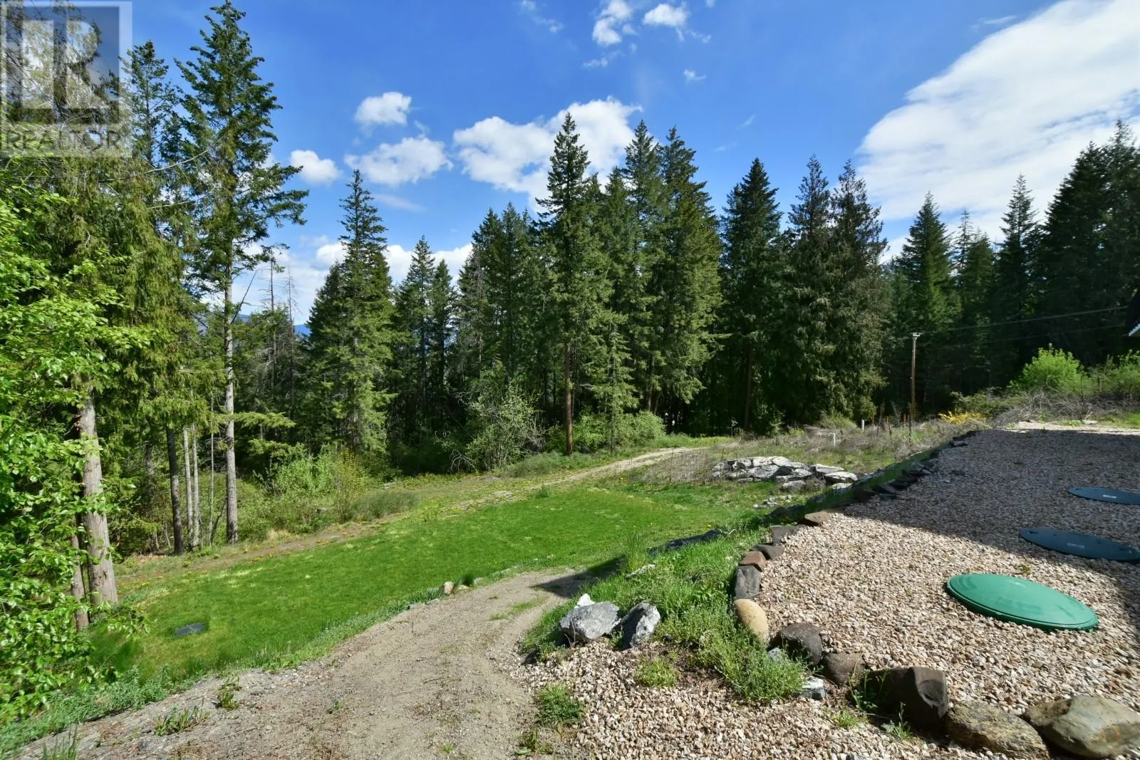 3044 Cedar Drive