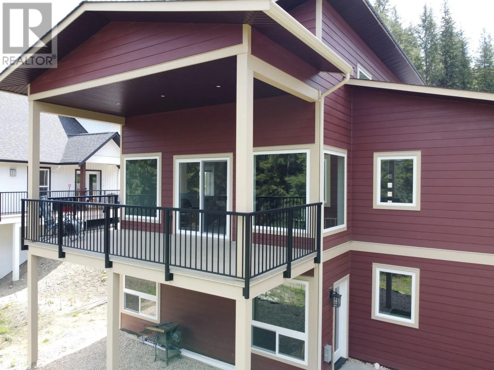 3044 Cedar Drive