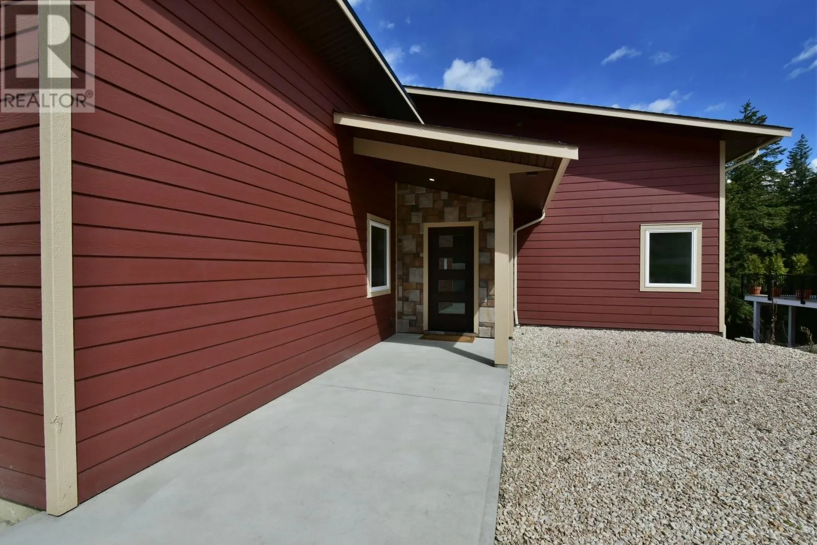 3044 Cedar Drive