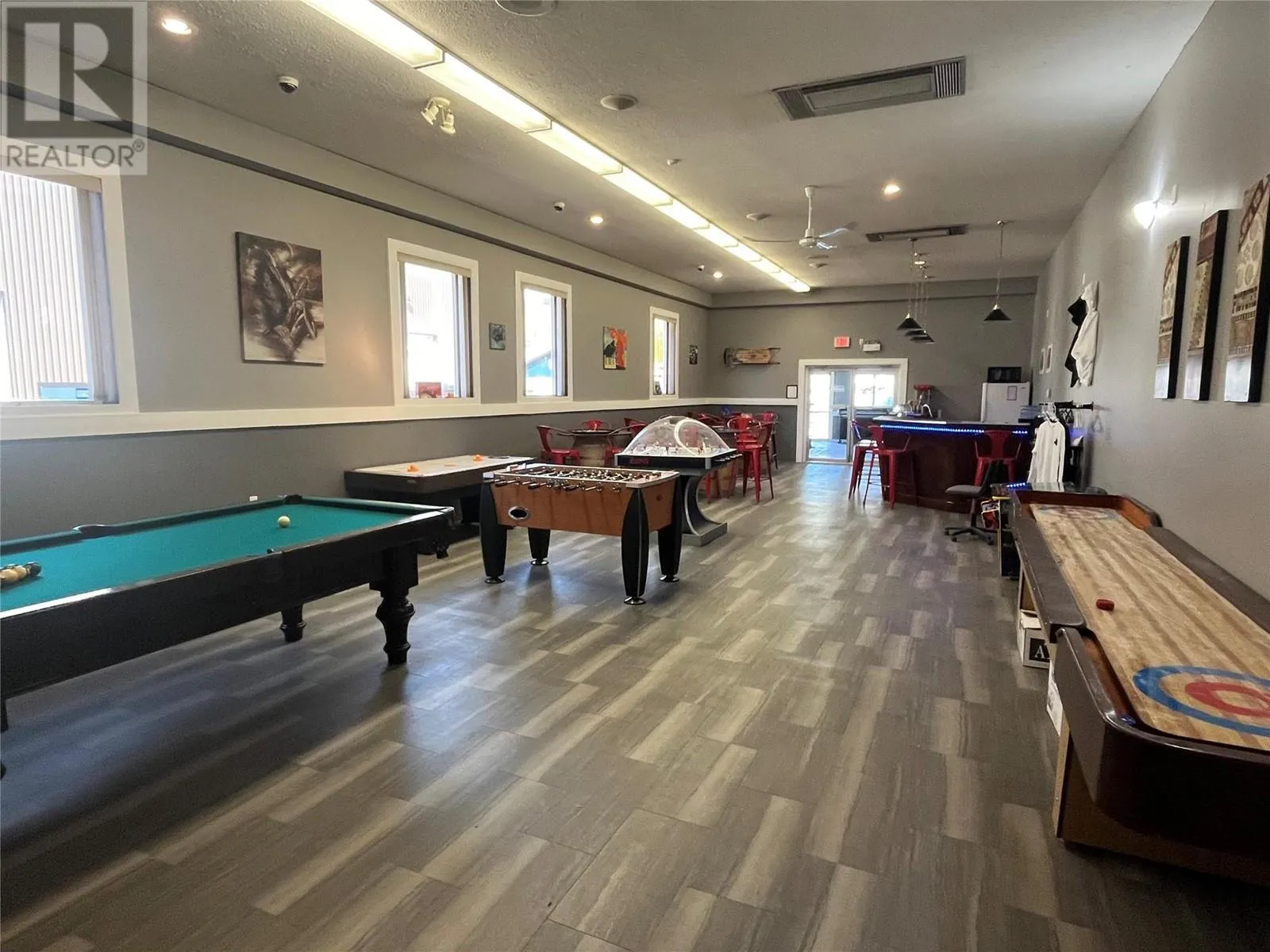 5101 25 Avenue Unit# Main floor