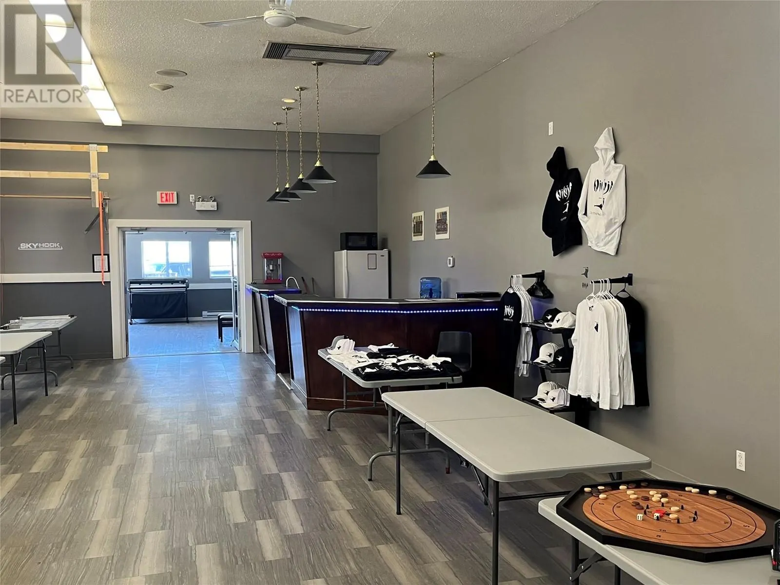 5101 25 Avenue Unit# Main floor