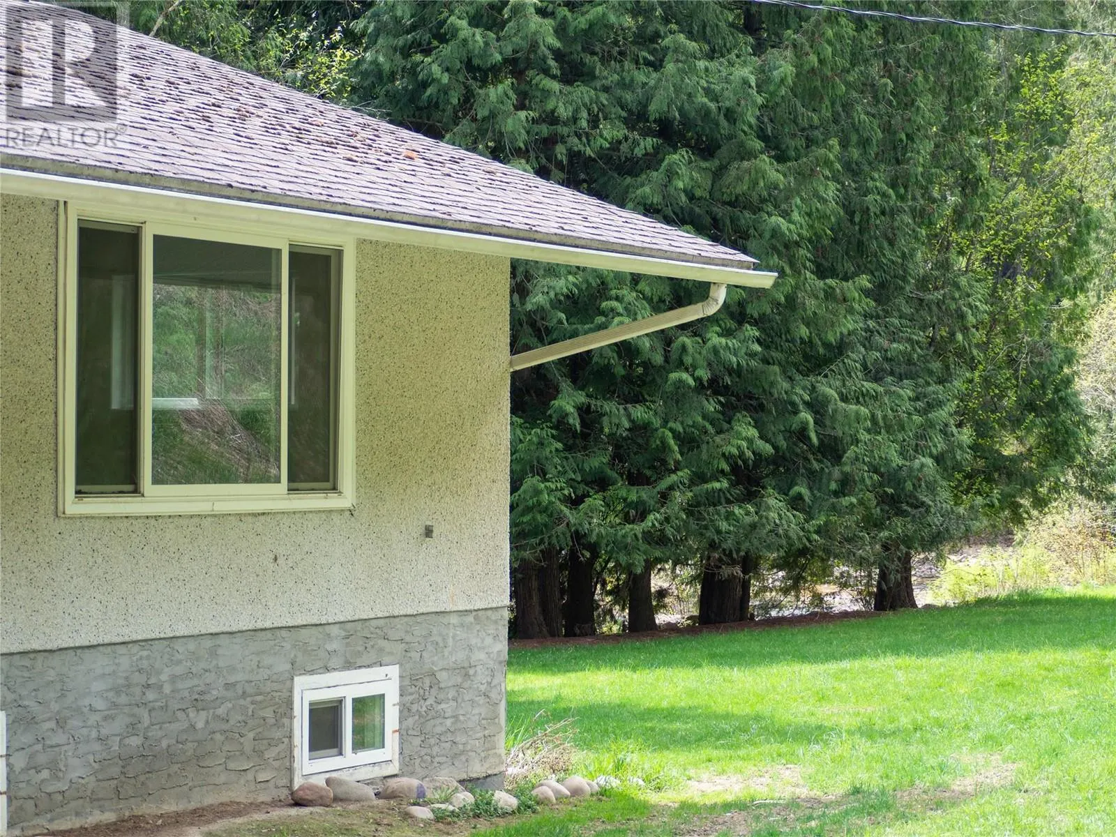 1486 PASS CREEK Road
