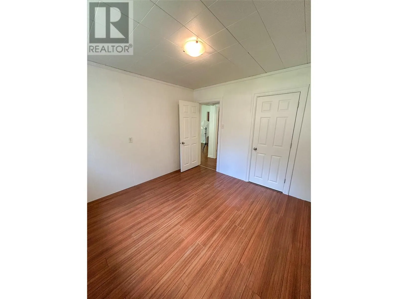 1486 PASS CREEK Road