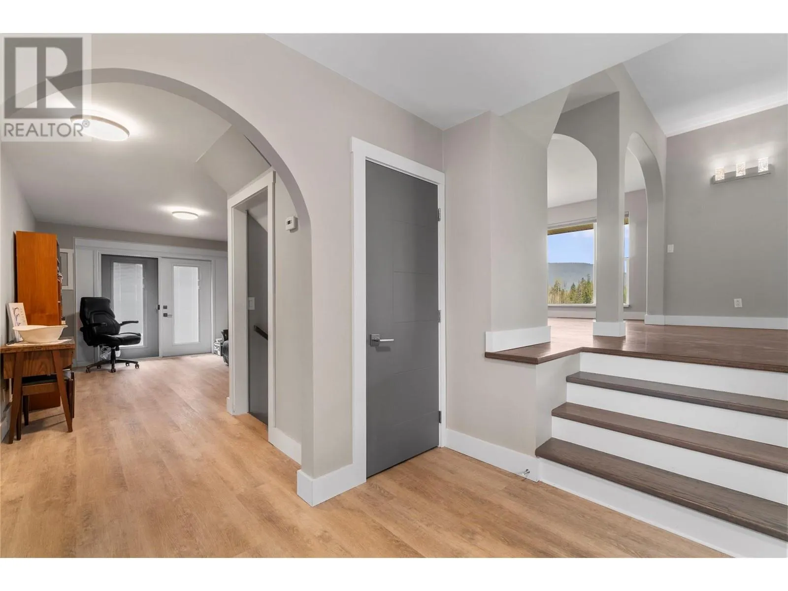 1851 70 Street SE