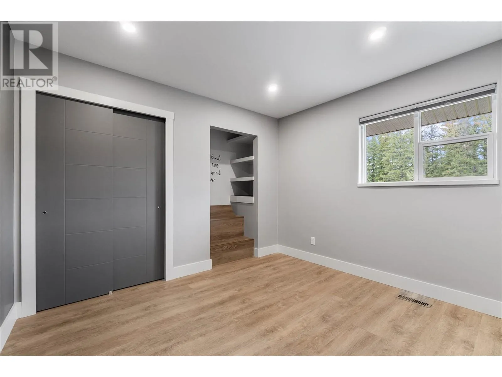 1851 70 Street SE
