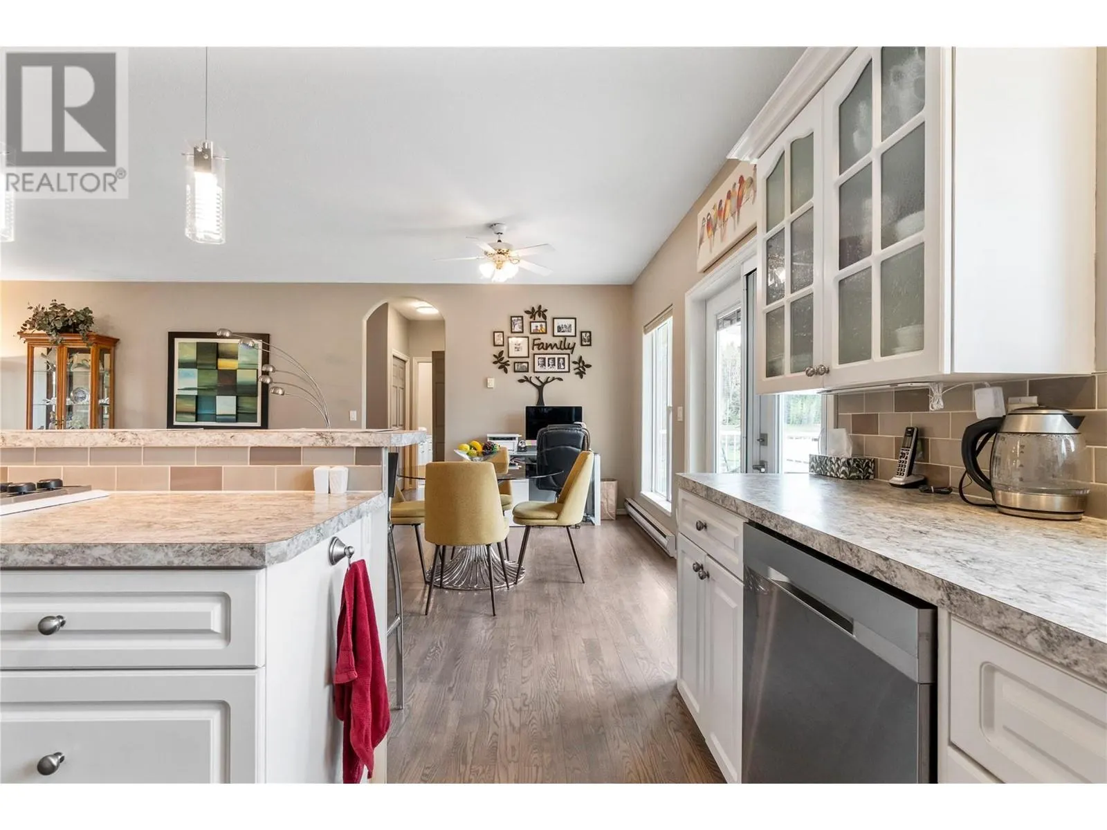 1851 70 Street SE