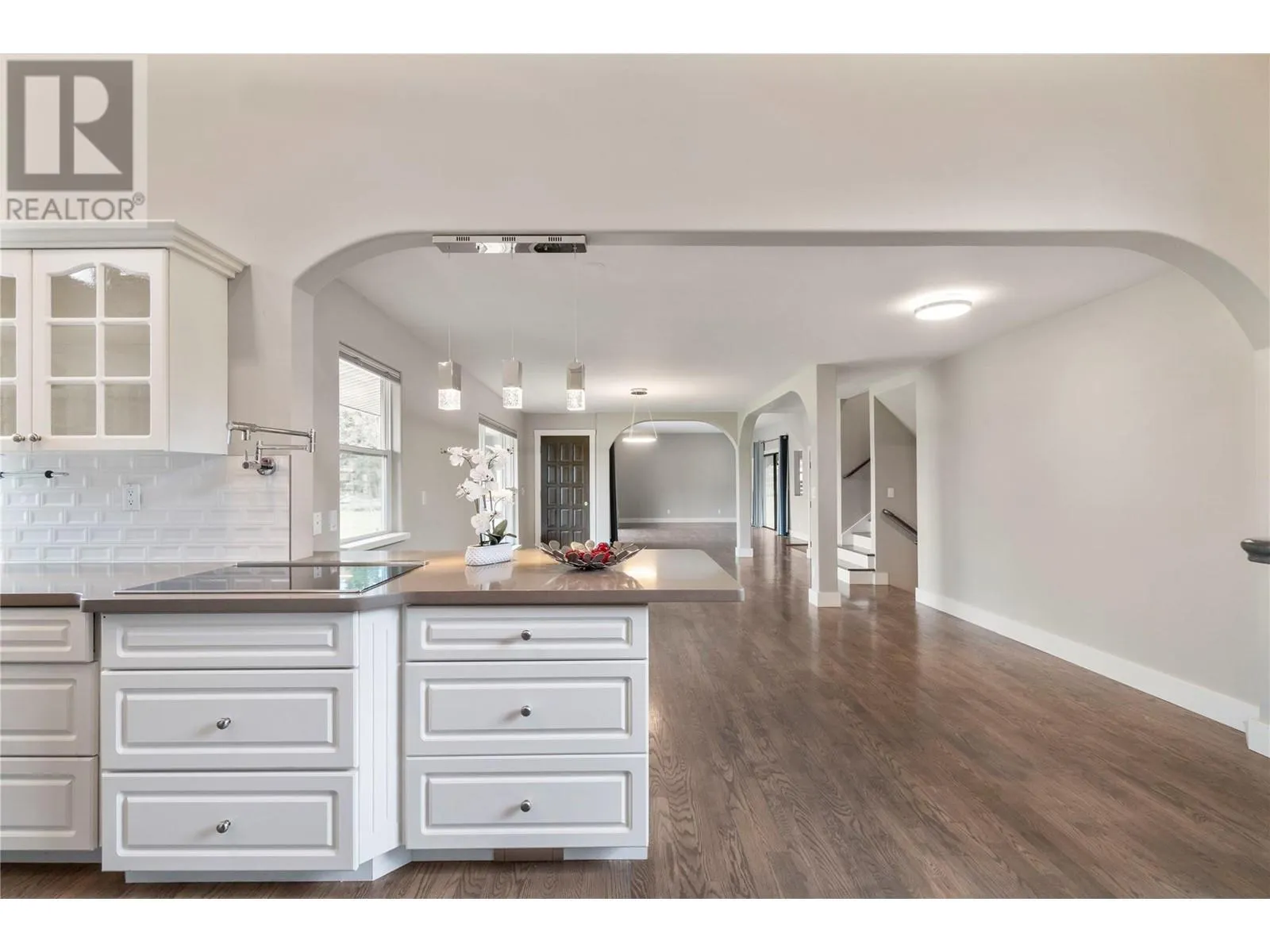 1851 70 Street SE