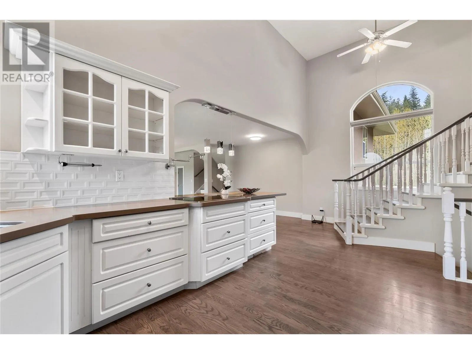 1851 70 Street SE