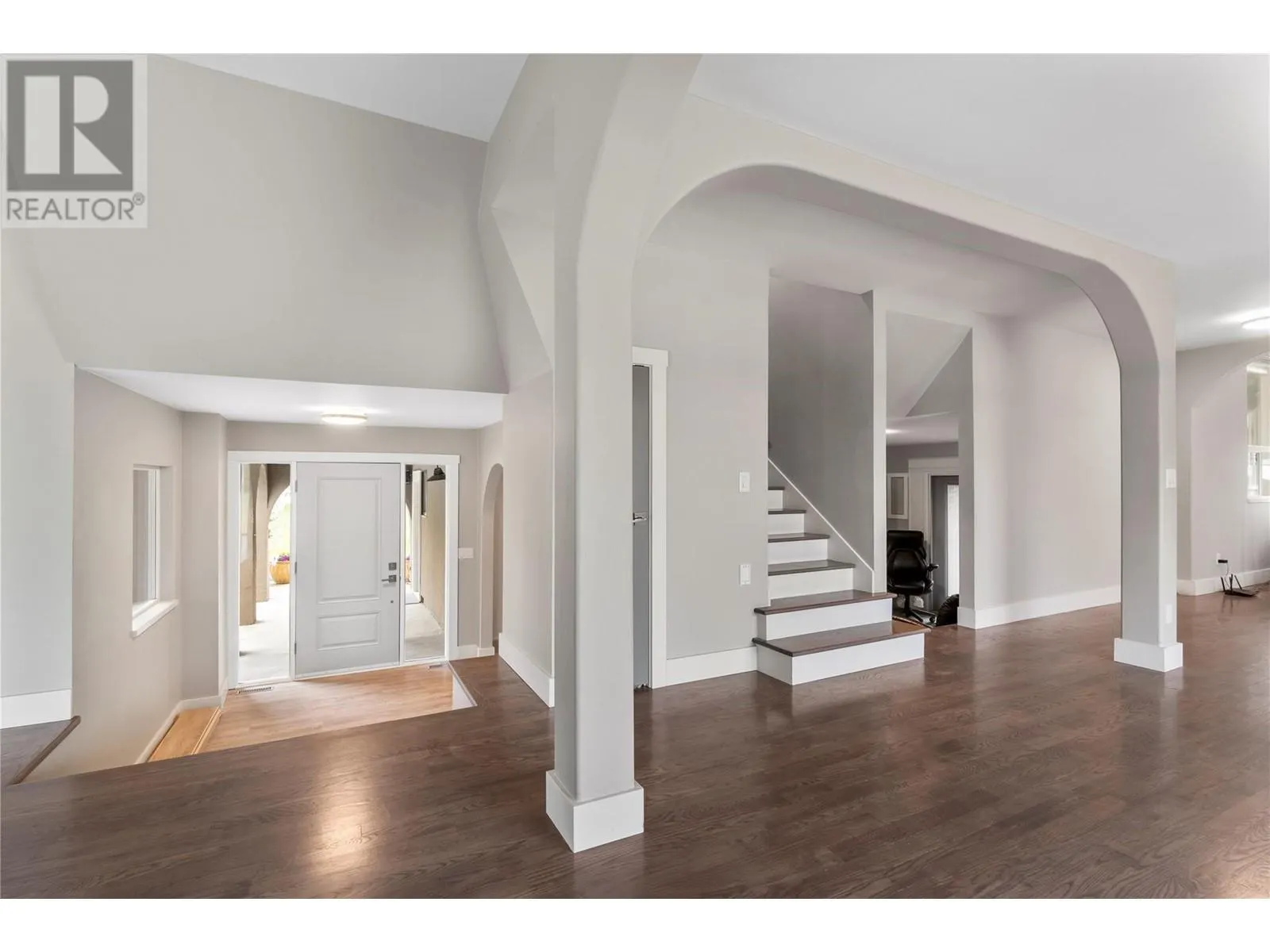 1851 70 Street SE