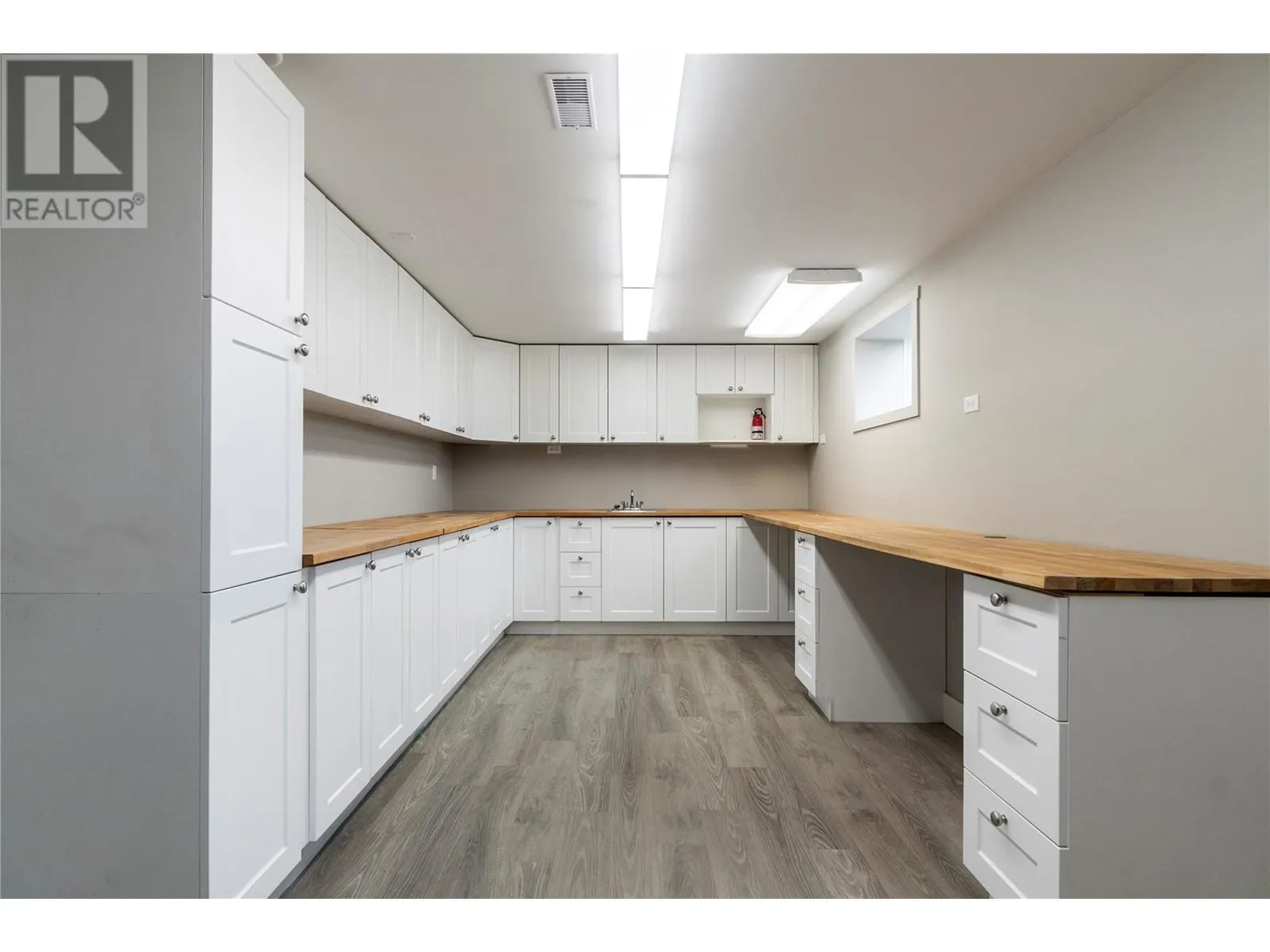 1851 70 Street SE