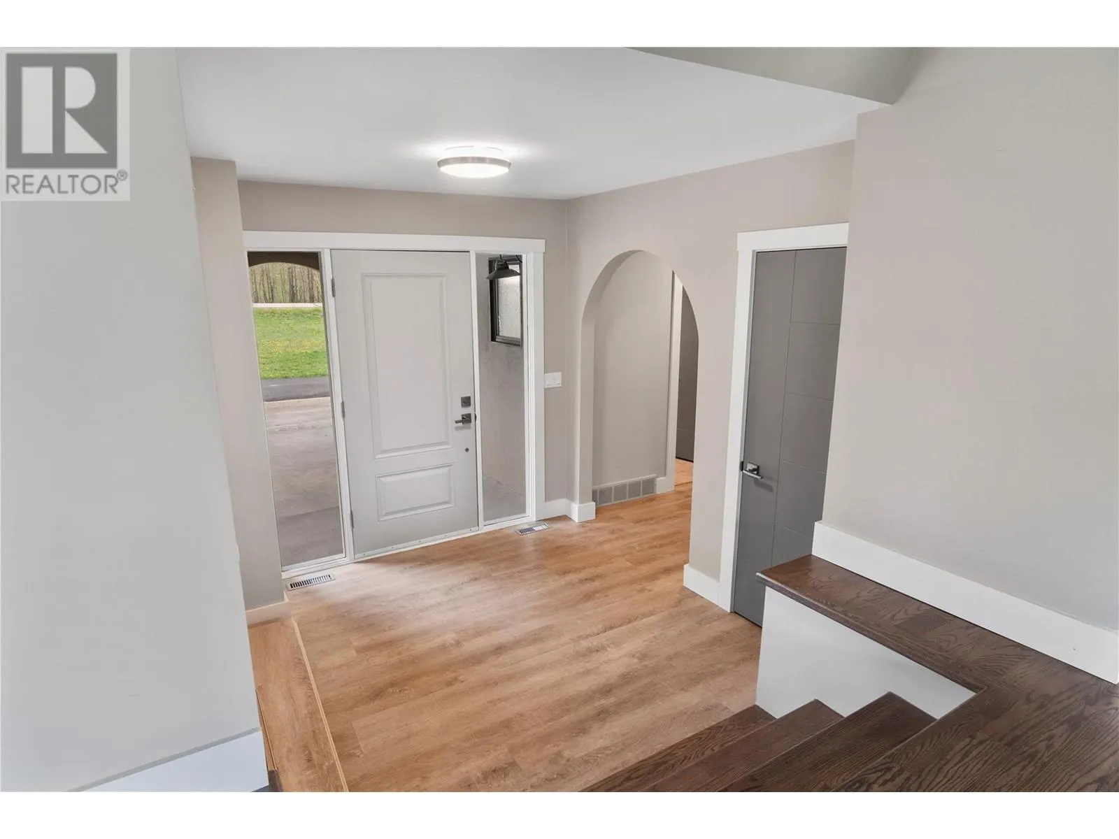 1851 70 Street SE
