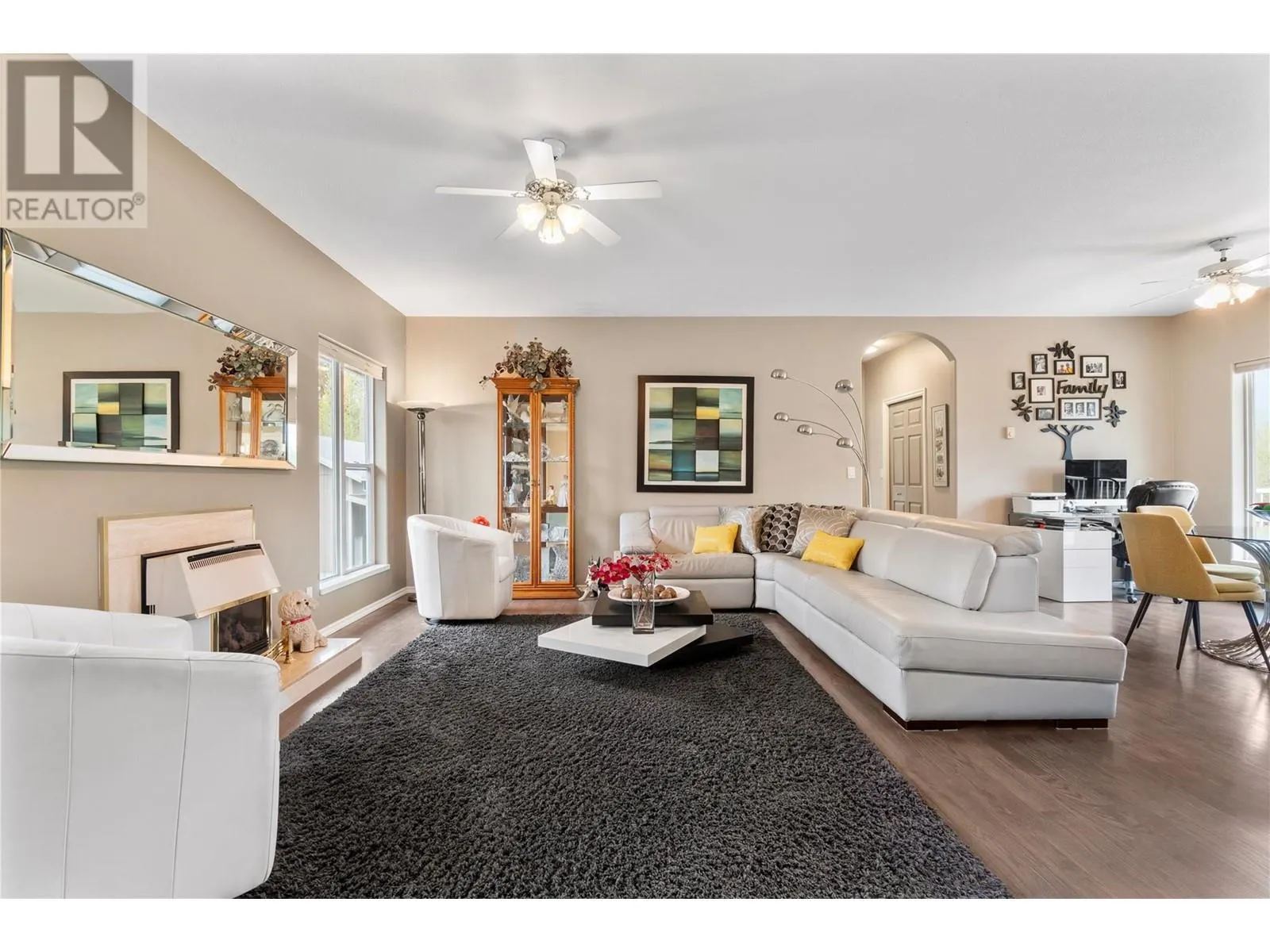 1851 70 Street SE