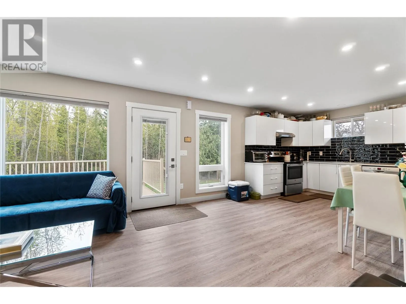 1851 70 Street SE