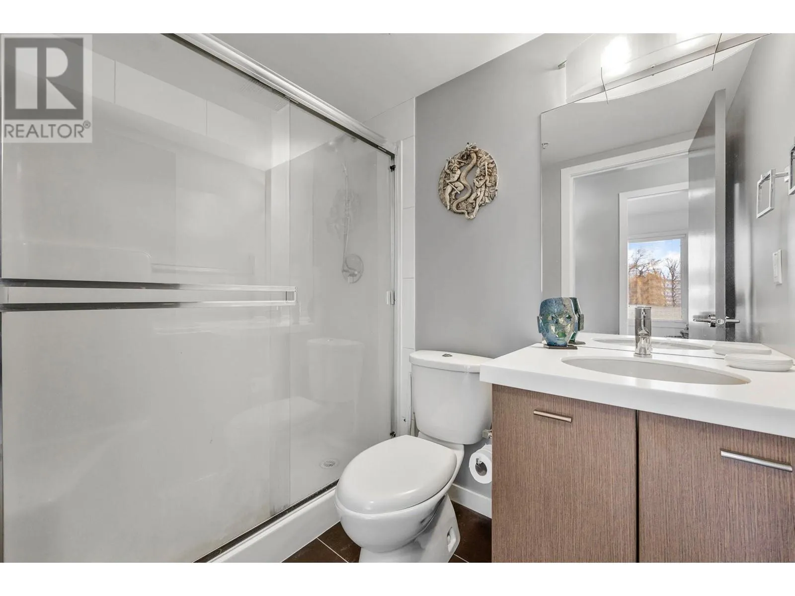 1550 Dickson Avenue Unit# 222