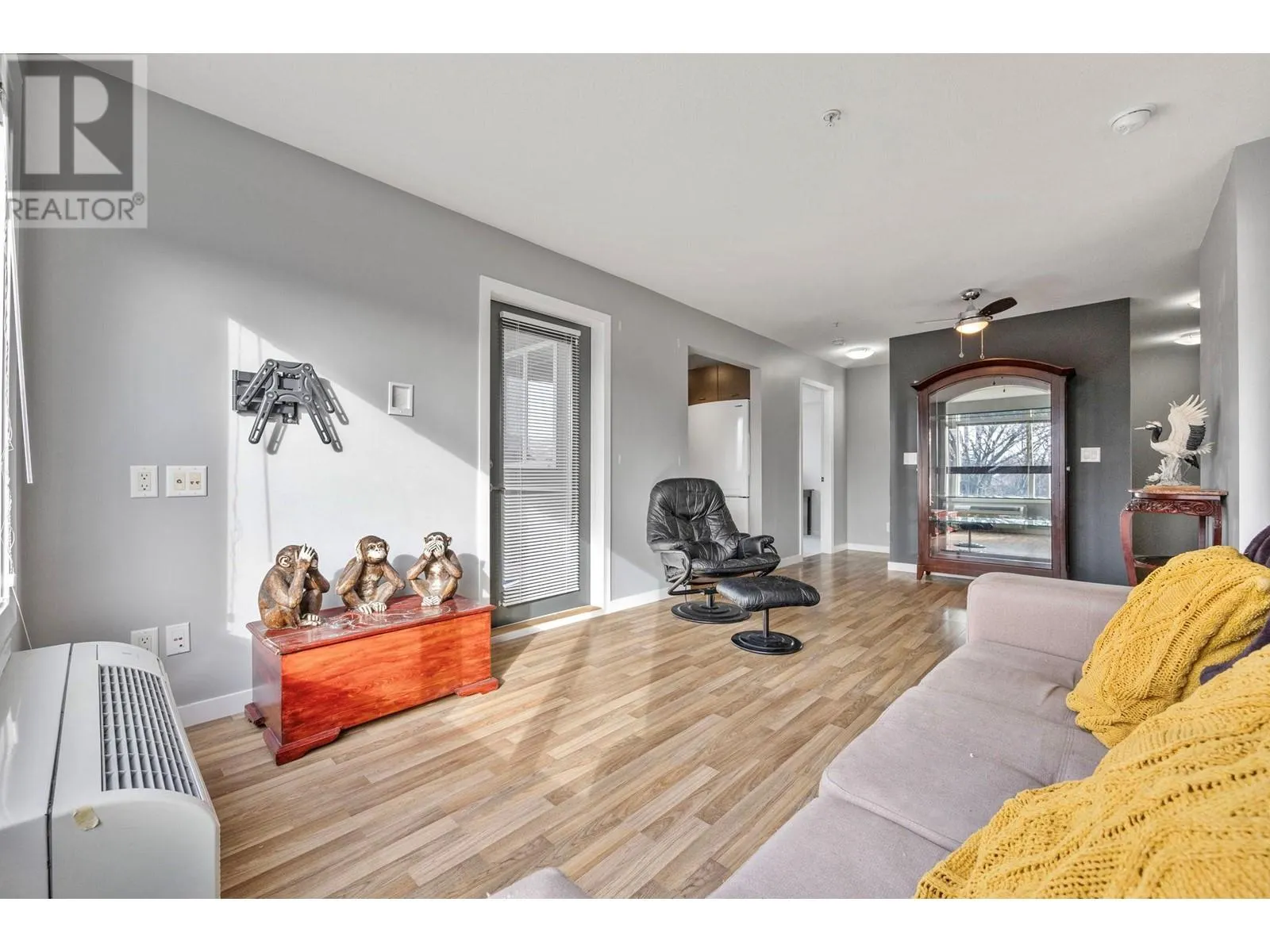 1550 Dickson Avenue Unit# 222