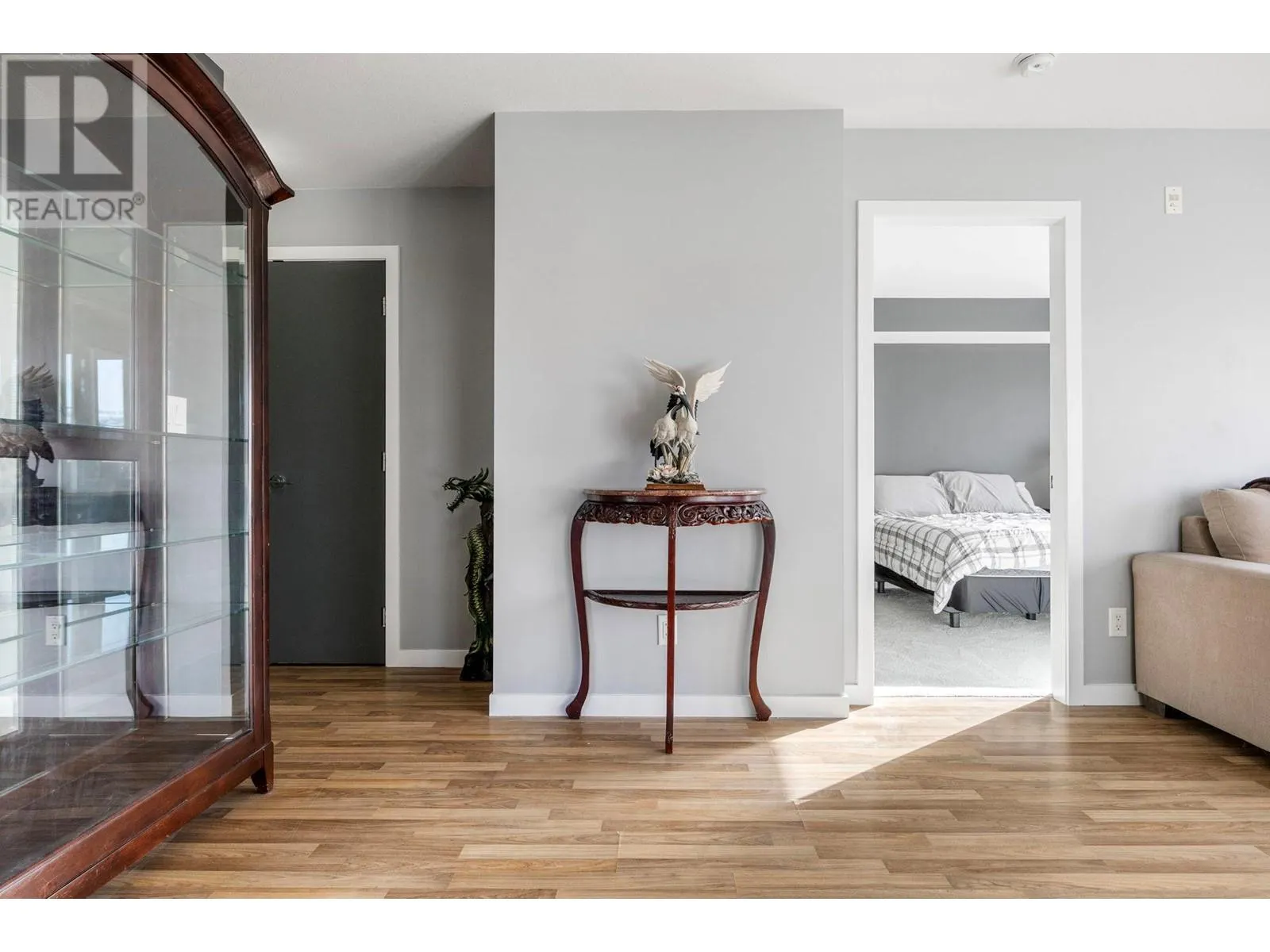 1550 Dickson Avenue Unit# 222