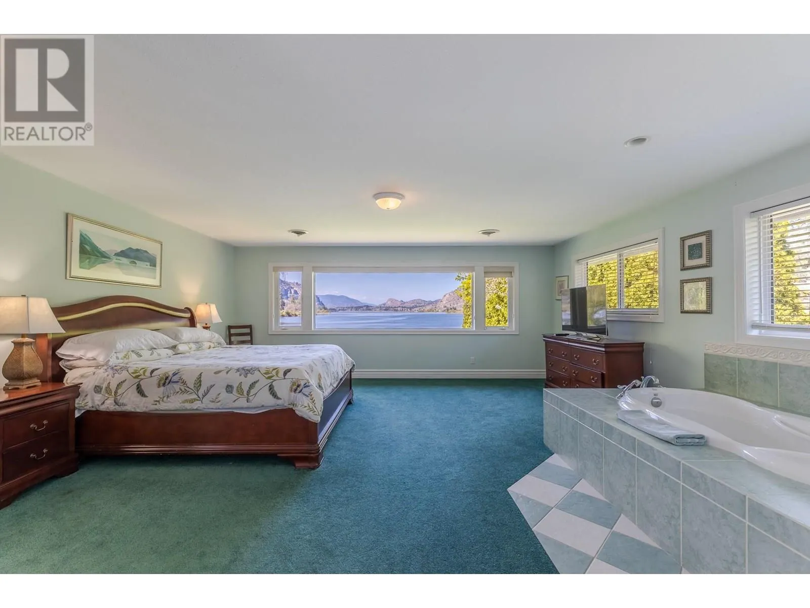 166 SUNDIAL Road