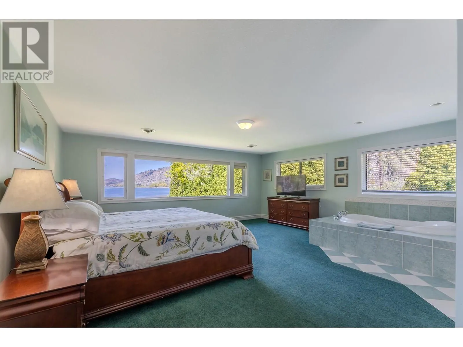 166 SUNDIAL Road