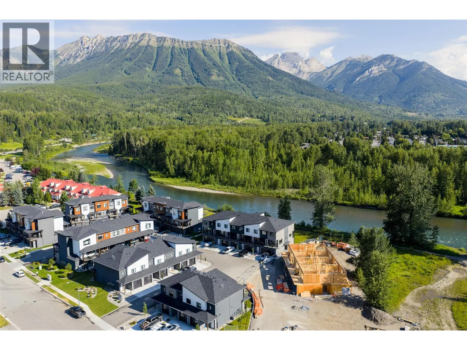 800 Riverside Way Unit# 402