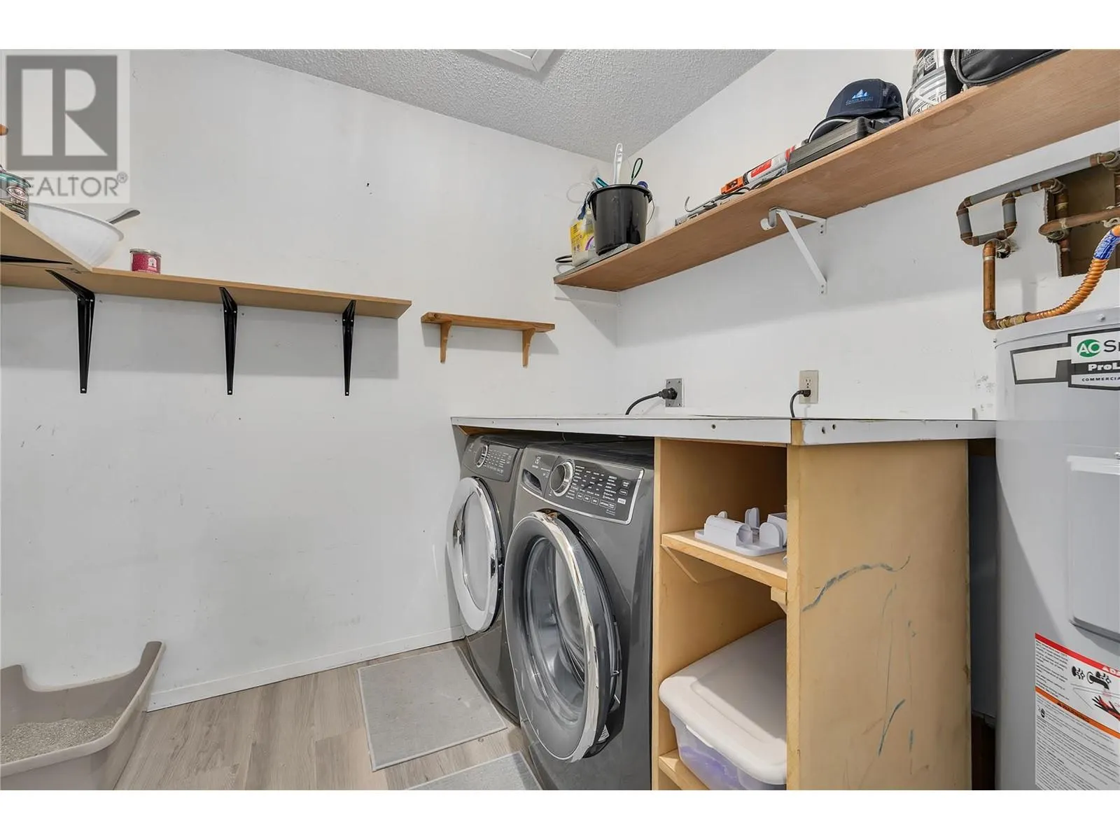 290 Highway 33 E Unit# 206