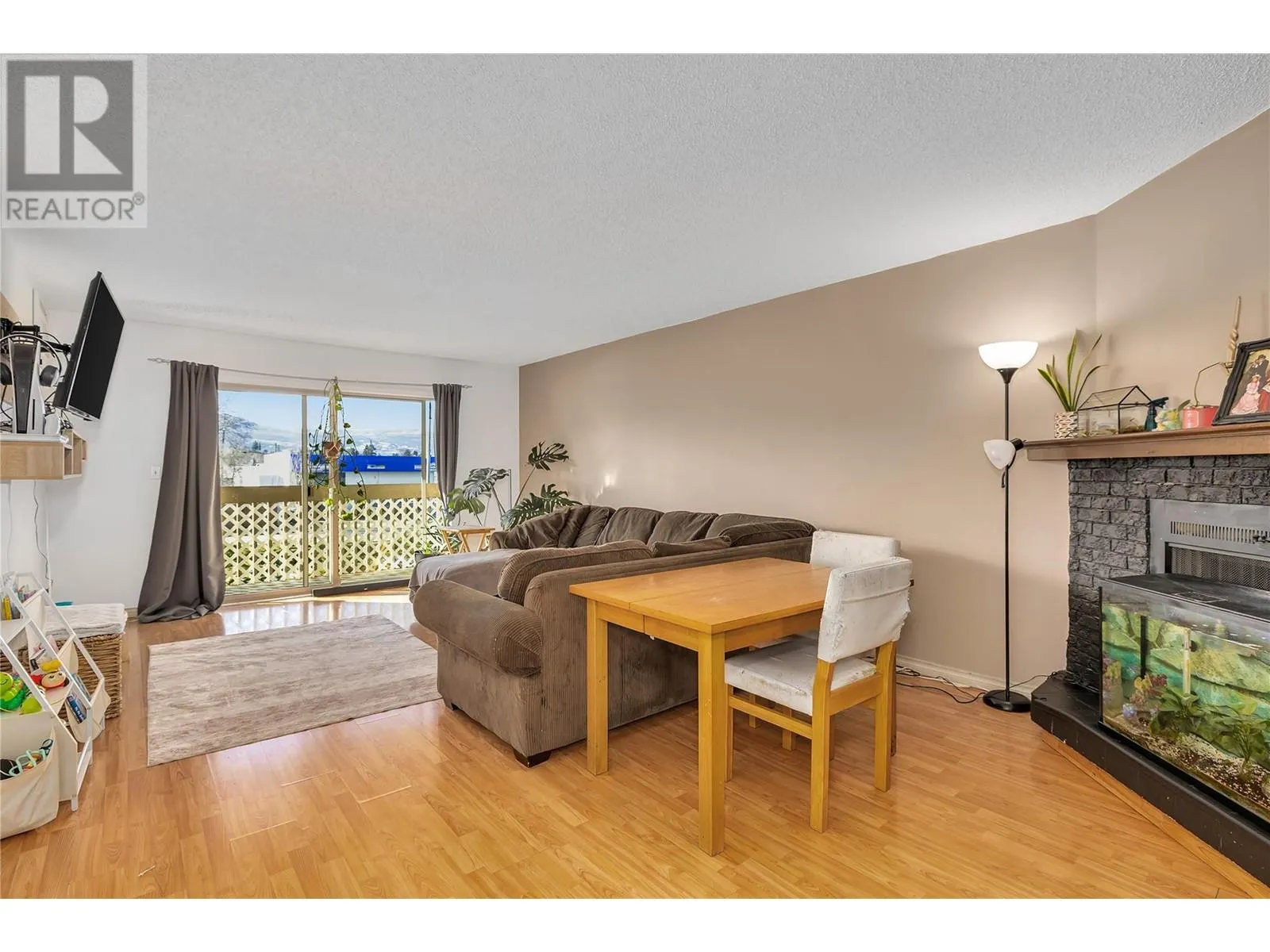 290 Highway 33 E Unit# 206