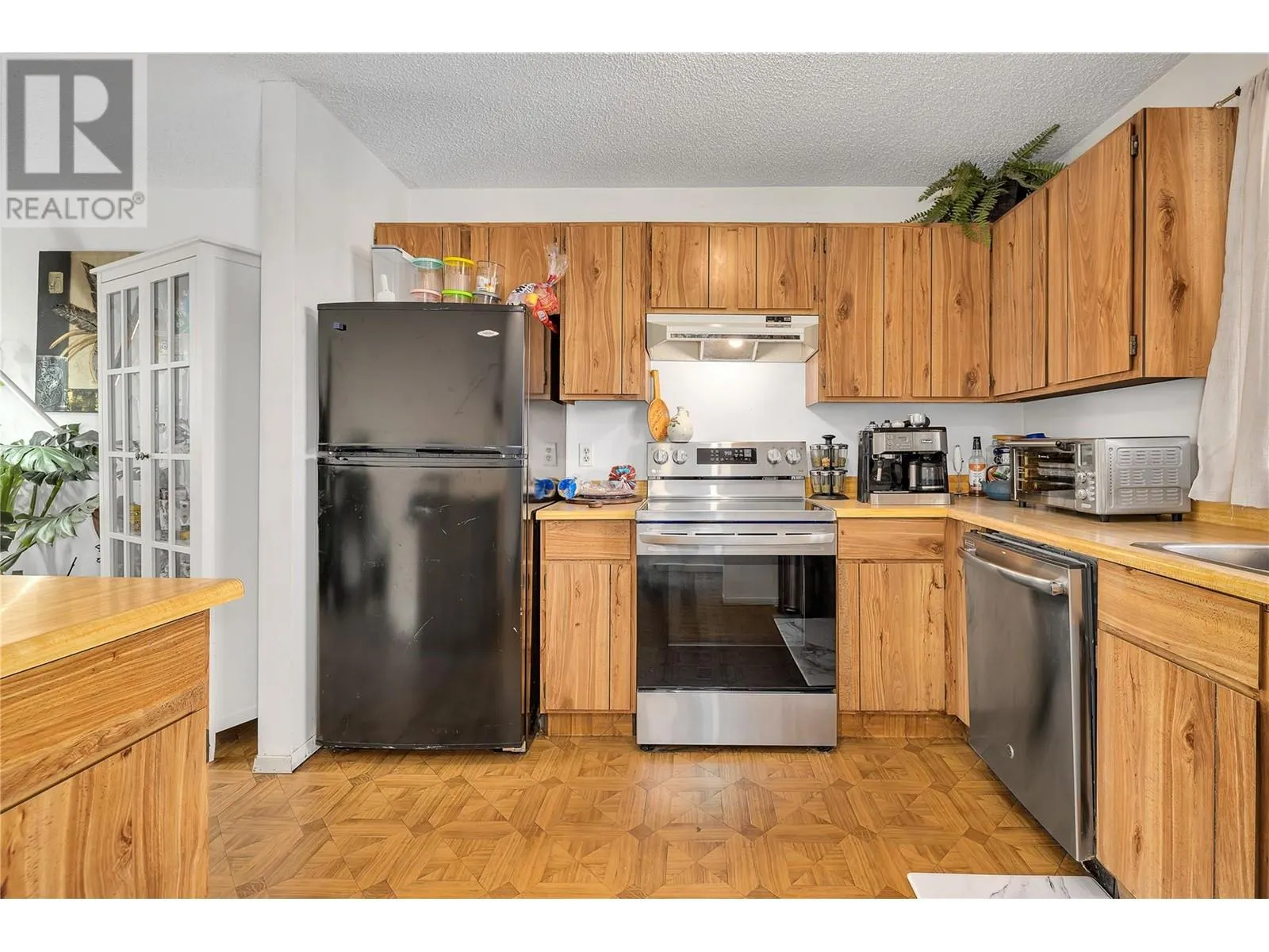 290 Highway 33 E Unit# 206