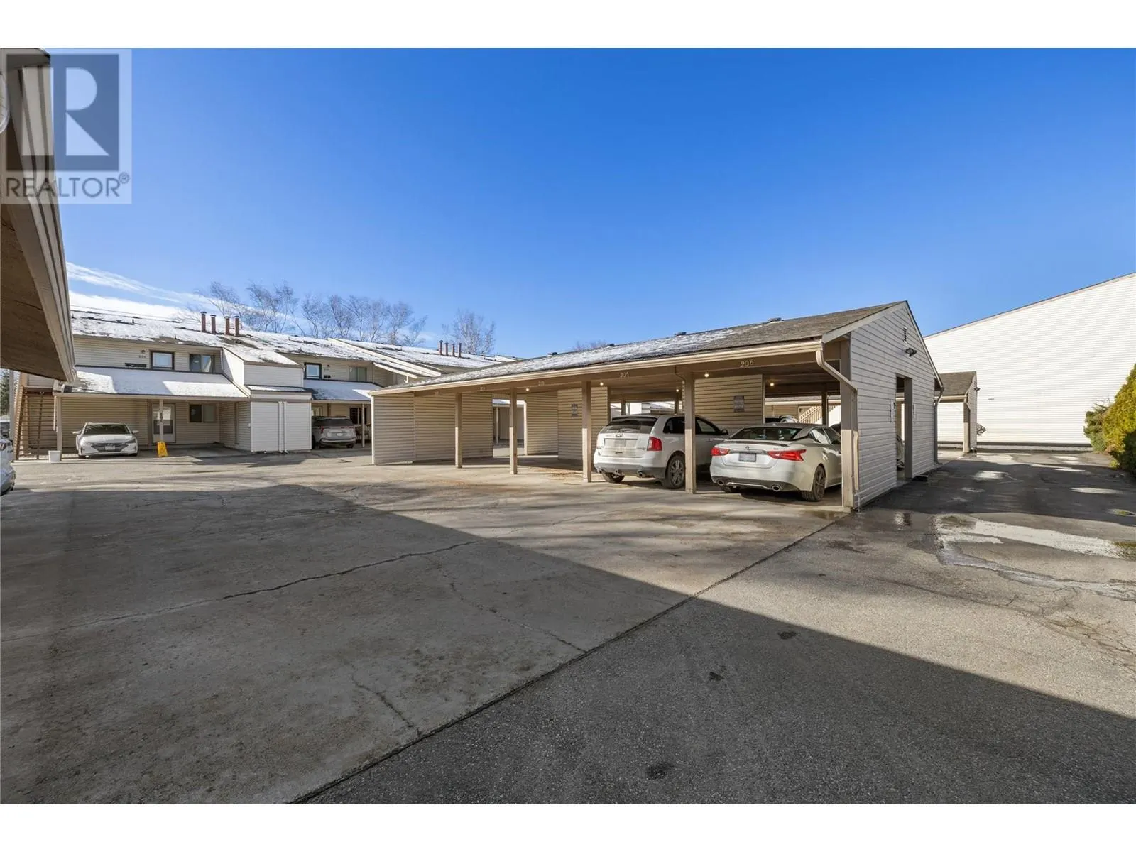 290 Highway 33 E Unit# 206