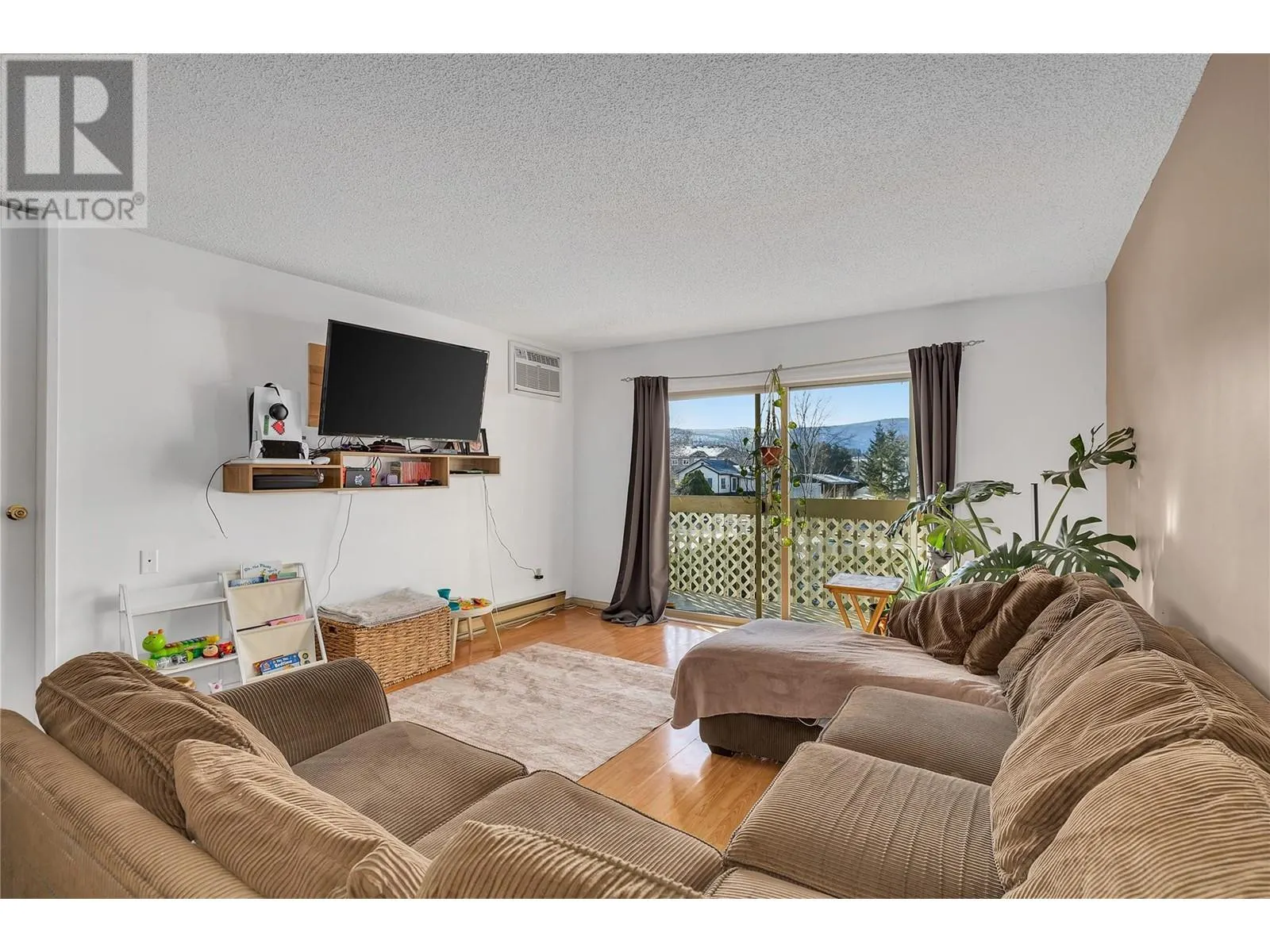 290 Highway 33 E Unit# 206