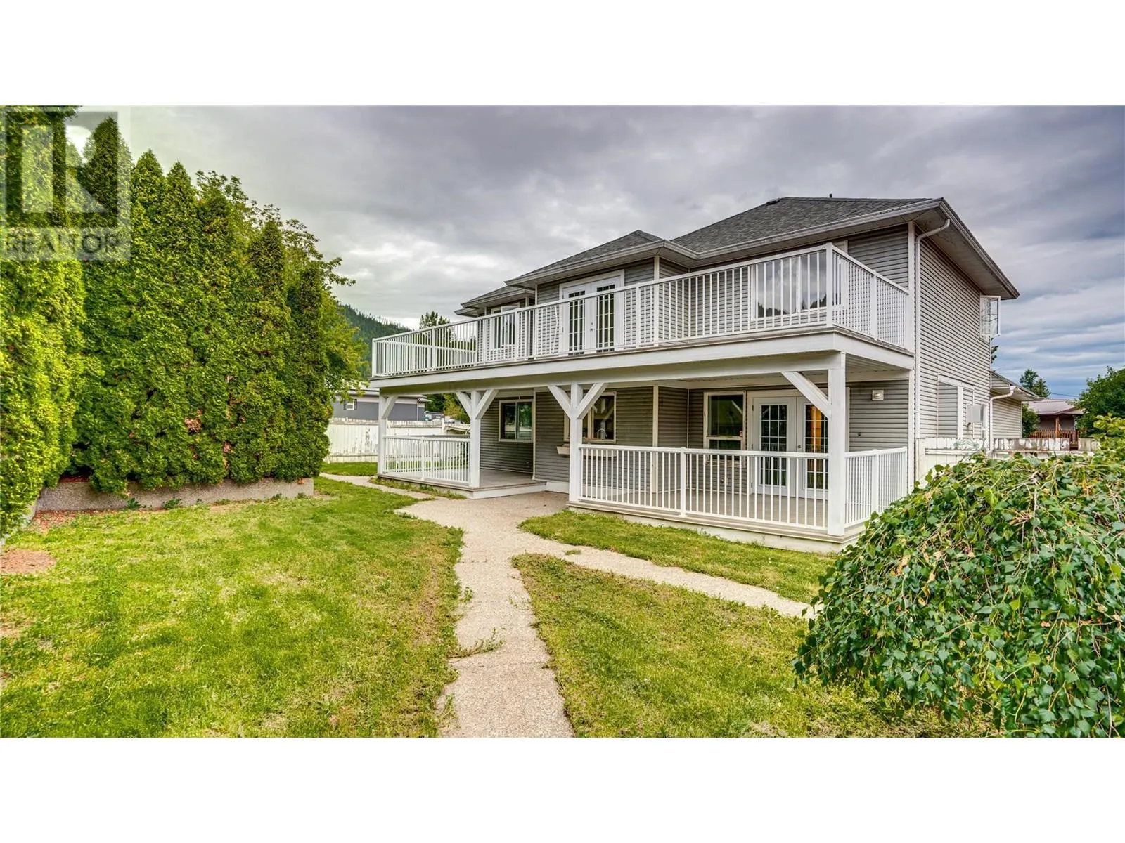 2224 Cedar Ridge Street