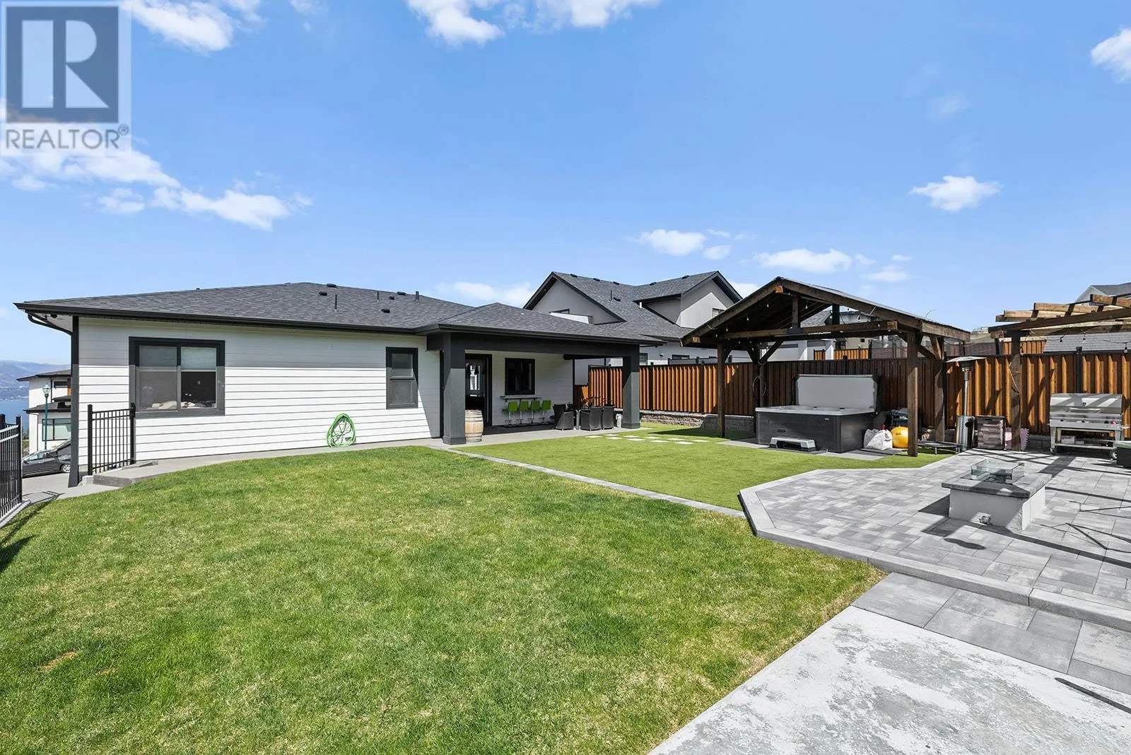 443 Redtail Court