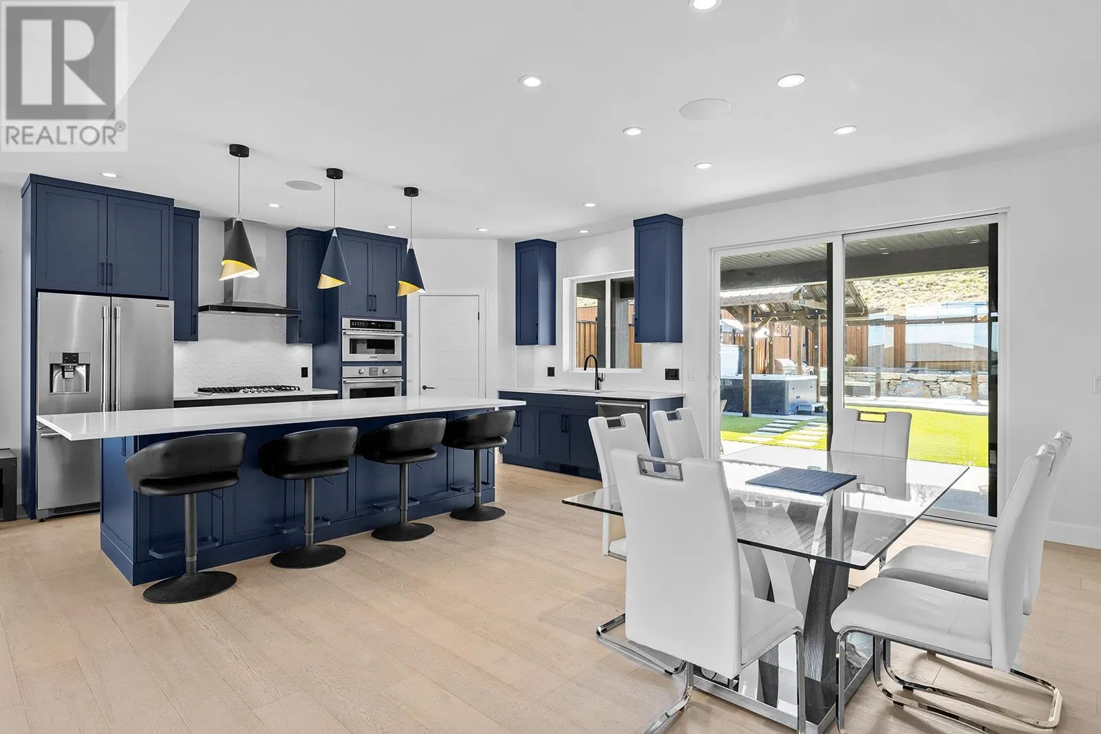 443 Redtail Court