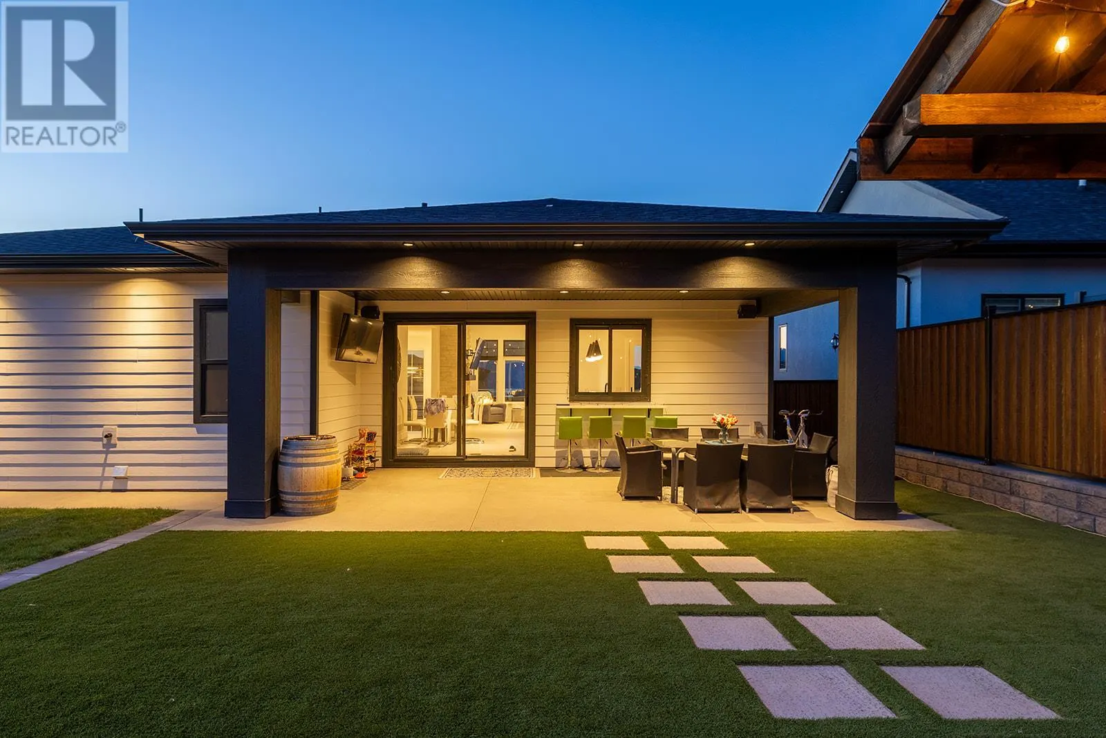 443 Redtail Court