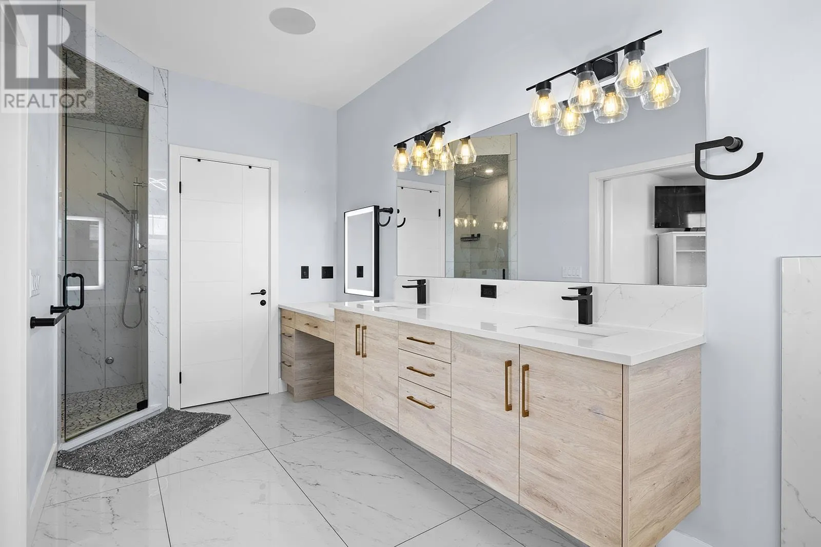 443 Redtail Court