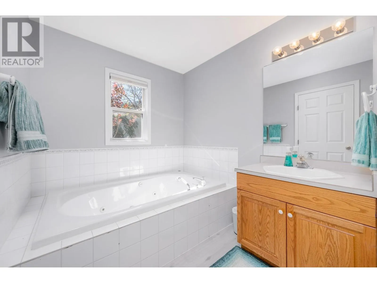 7701 Okanagan Landing Road Unit# 15
