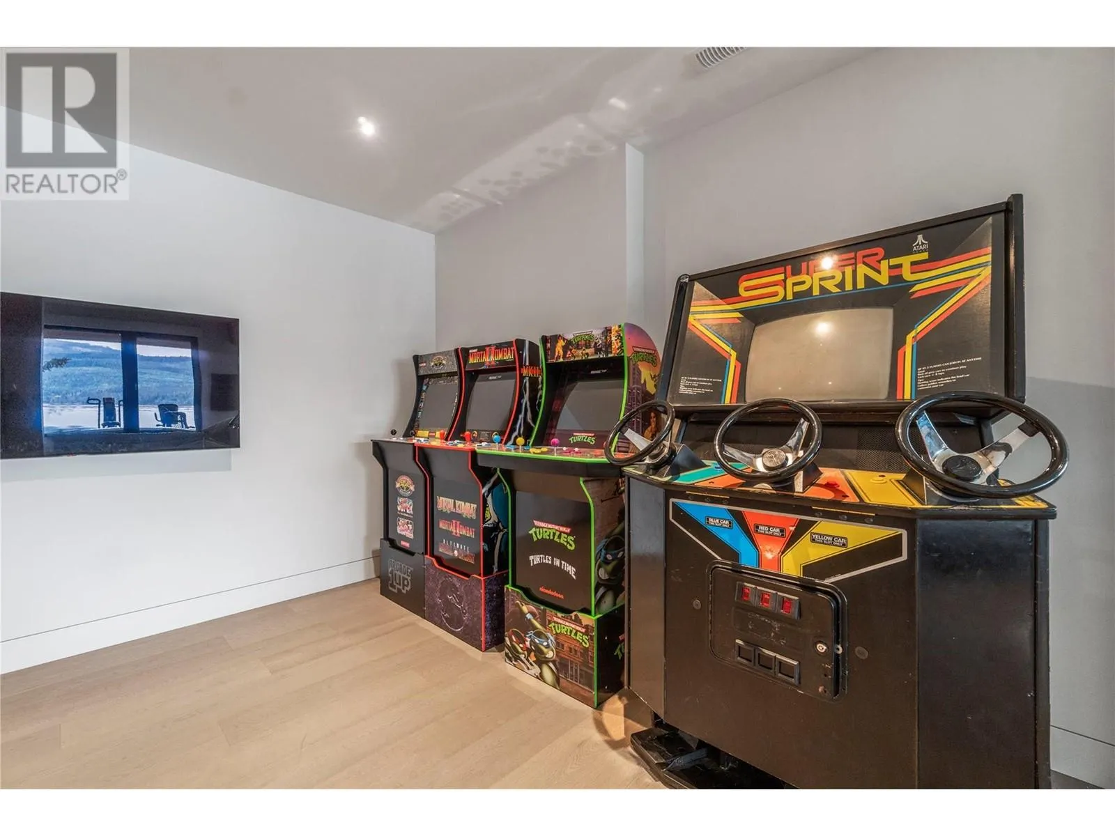 8200 Squilax Anglemont Road Unit# 6