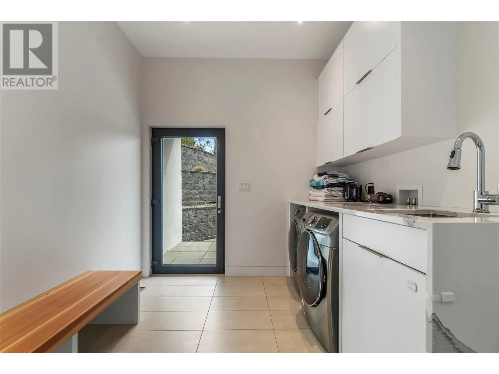 8200 Squilax Anglemont Road Unit# 6