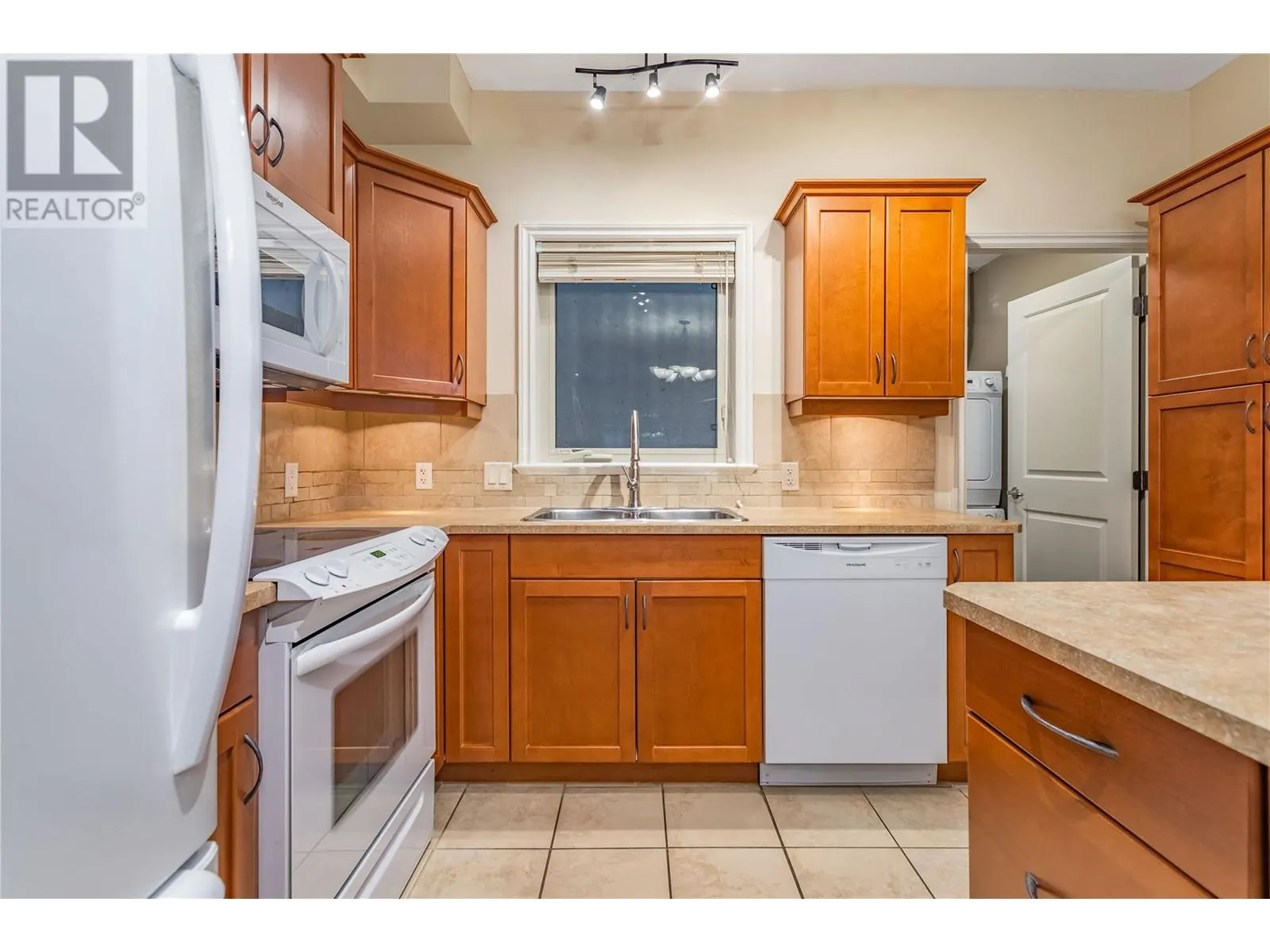 4433 Gordon Drive Unit# 117
