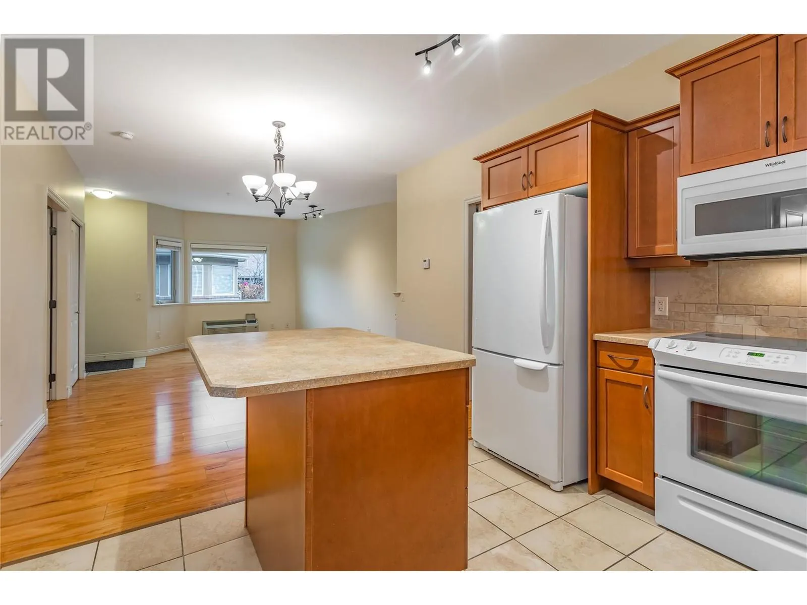 4433 Gordon Drive Unit# 117