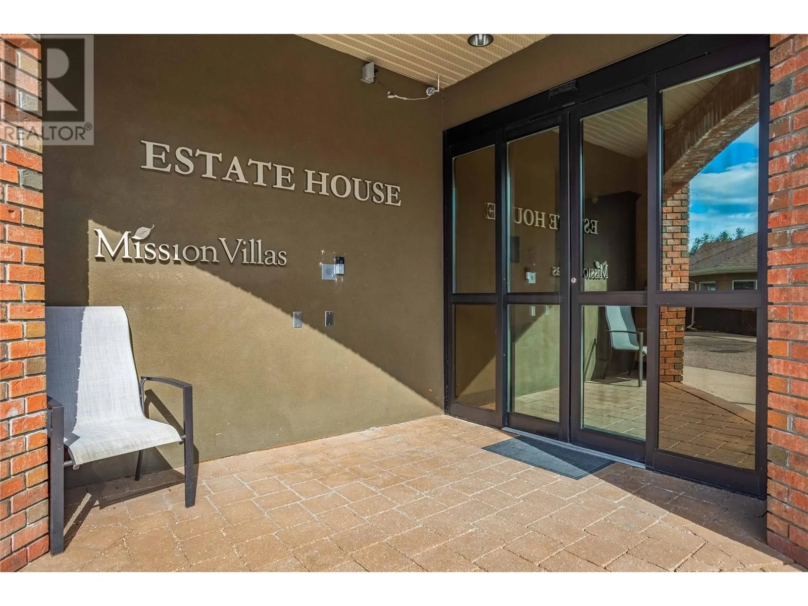 4433 Gordon Drive Unit# 117
