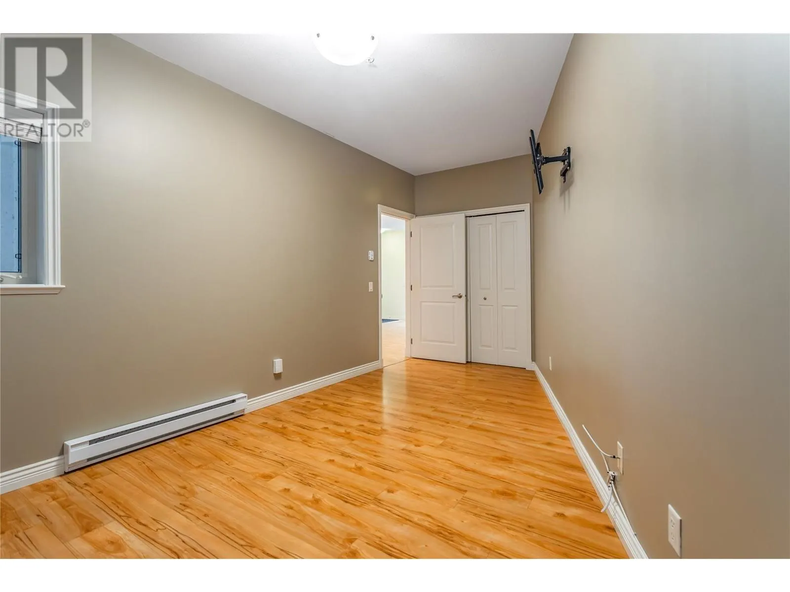 4433 Gordon Drive Unit# 117